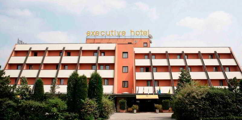 פיוראנו מודנזה Executive Spa Hotel מראה חיצוני תמונה